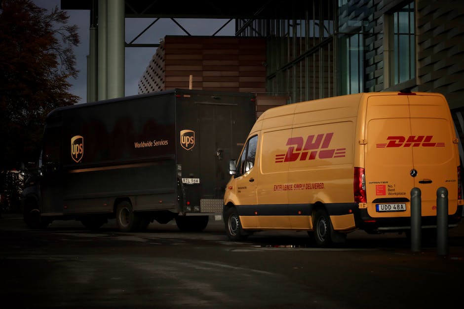  DHL Pakete an Packstationen, Postfilialen und Paketshops aufgeben